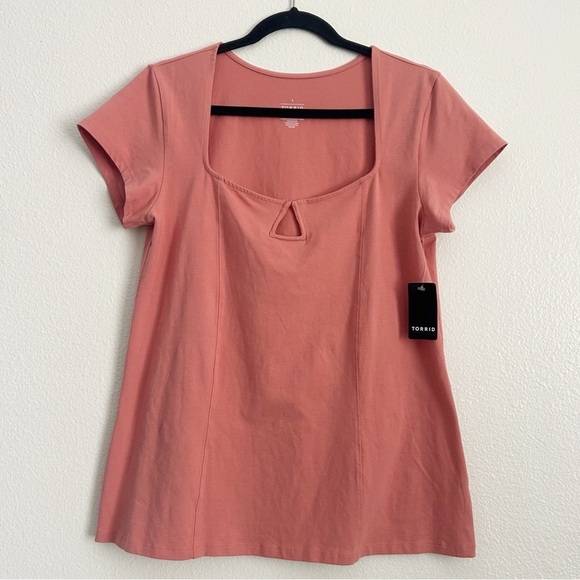 New Torrid Foxy Notch Neck Cap Sleeve Top - Picture 3 of 7